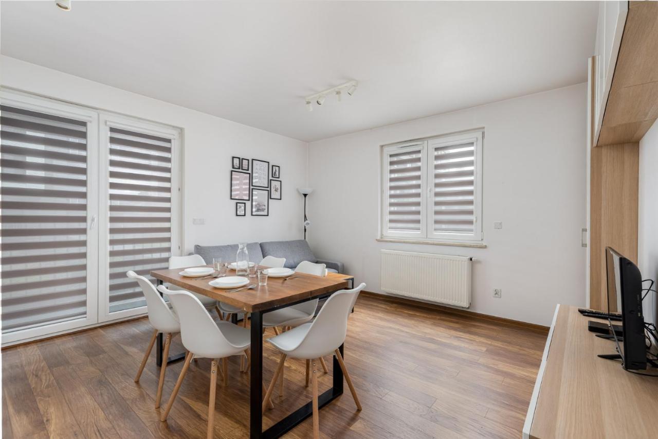Zablocie Apartment Best Location To Explore 크라쿠프 외부 사진